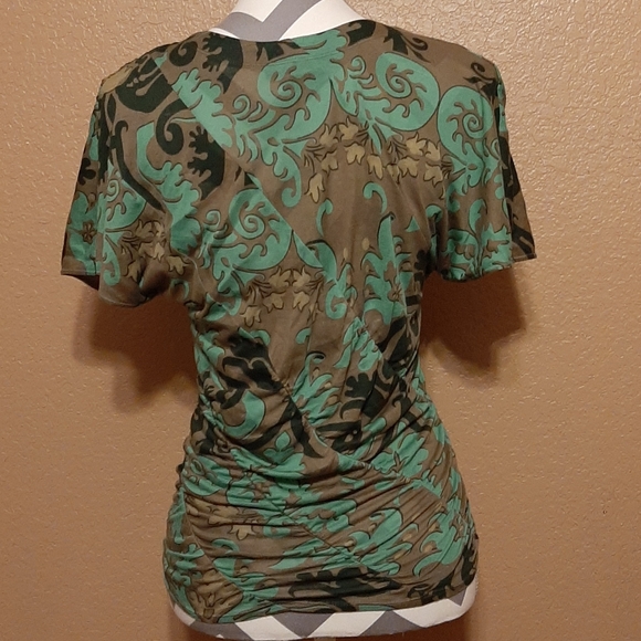 DKNY..Top - Picture 2 of 5